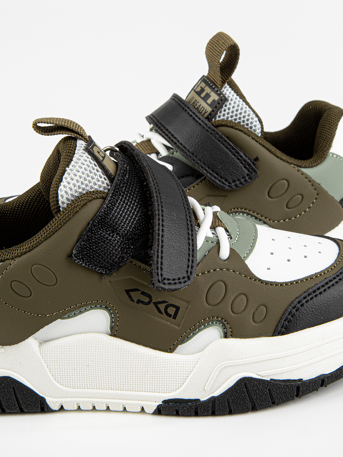 Кроссовки артикул:721147-10-9