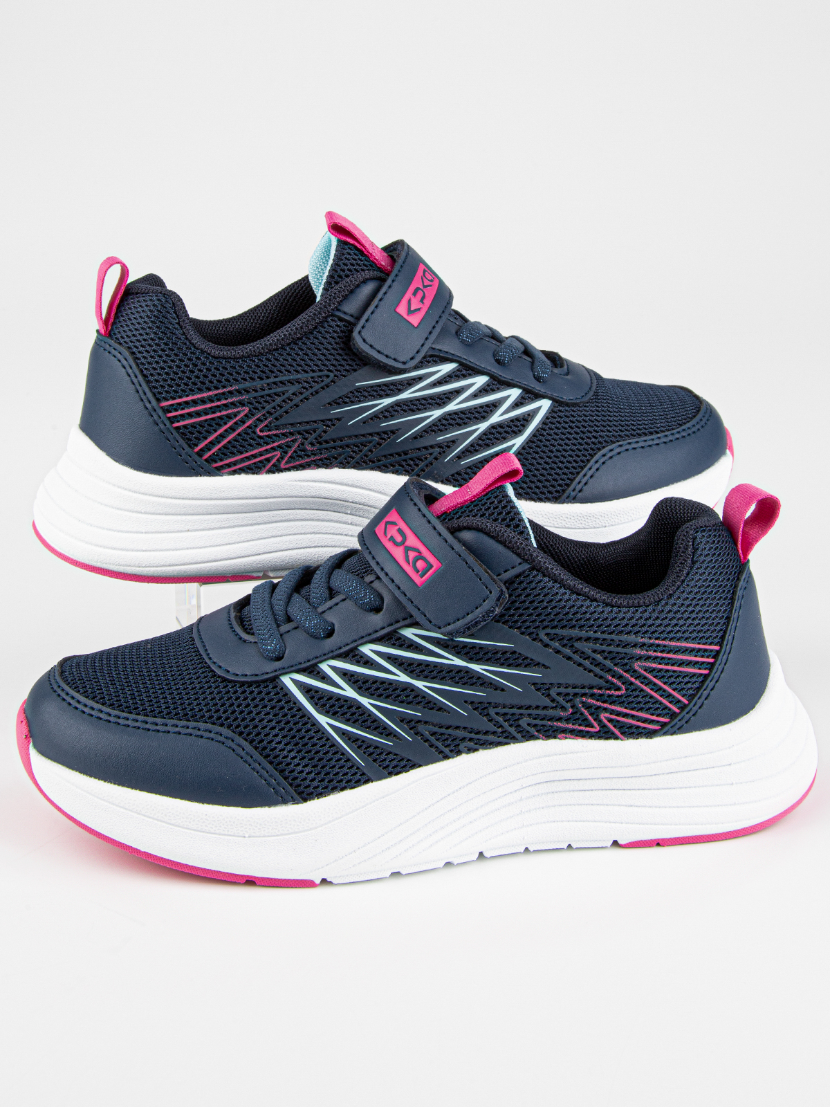 Кроссовки артикул:731227-2-4