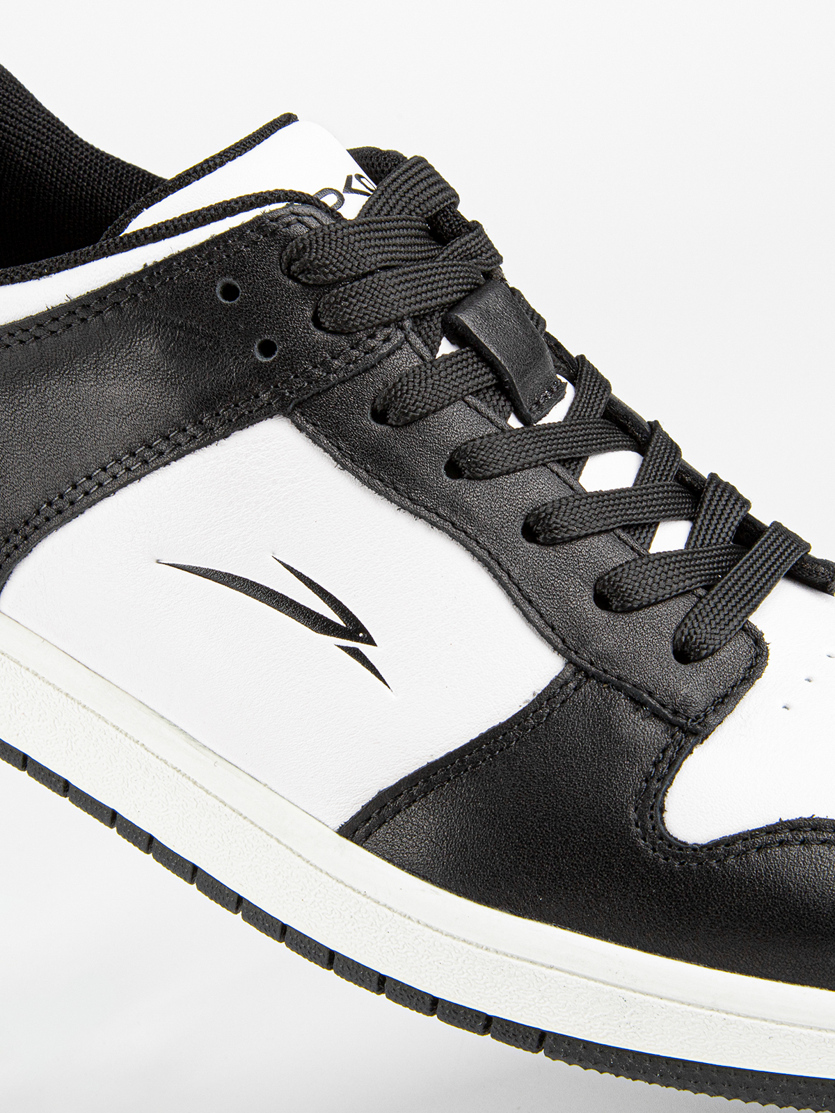 Кроссовки артикул:74824-1-3