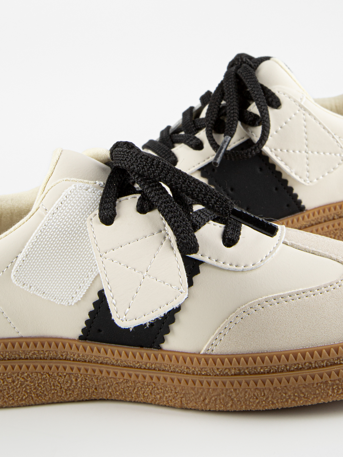 Кроссовки артикул:731121-20-10