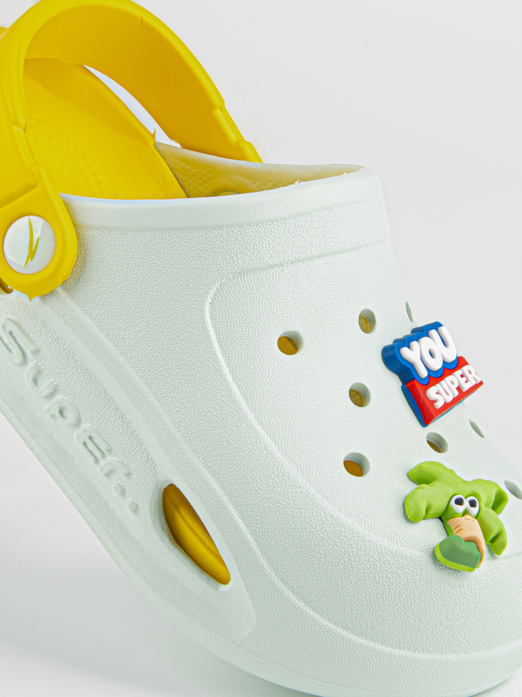 Сабо артикул:82257-2-3