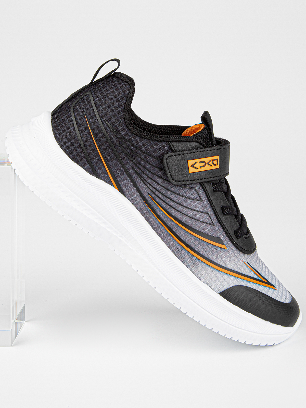 Кроссовки артикул:731228-1-7