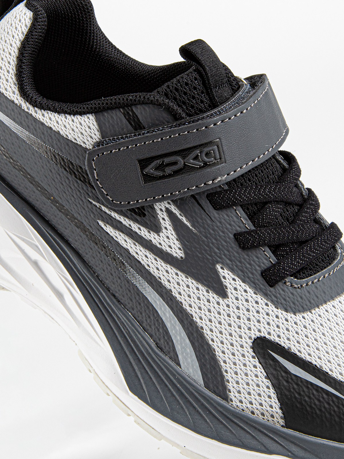 Кроссовки артикул:731229-1-3