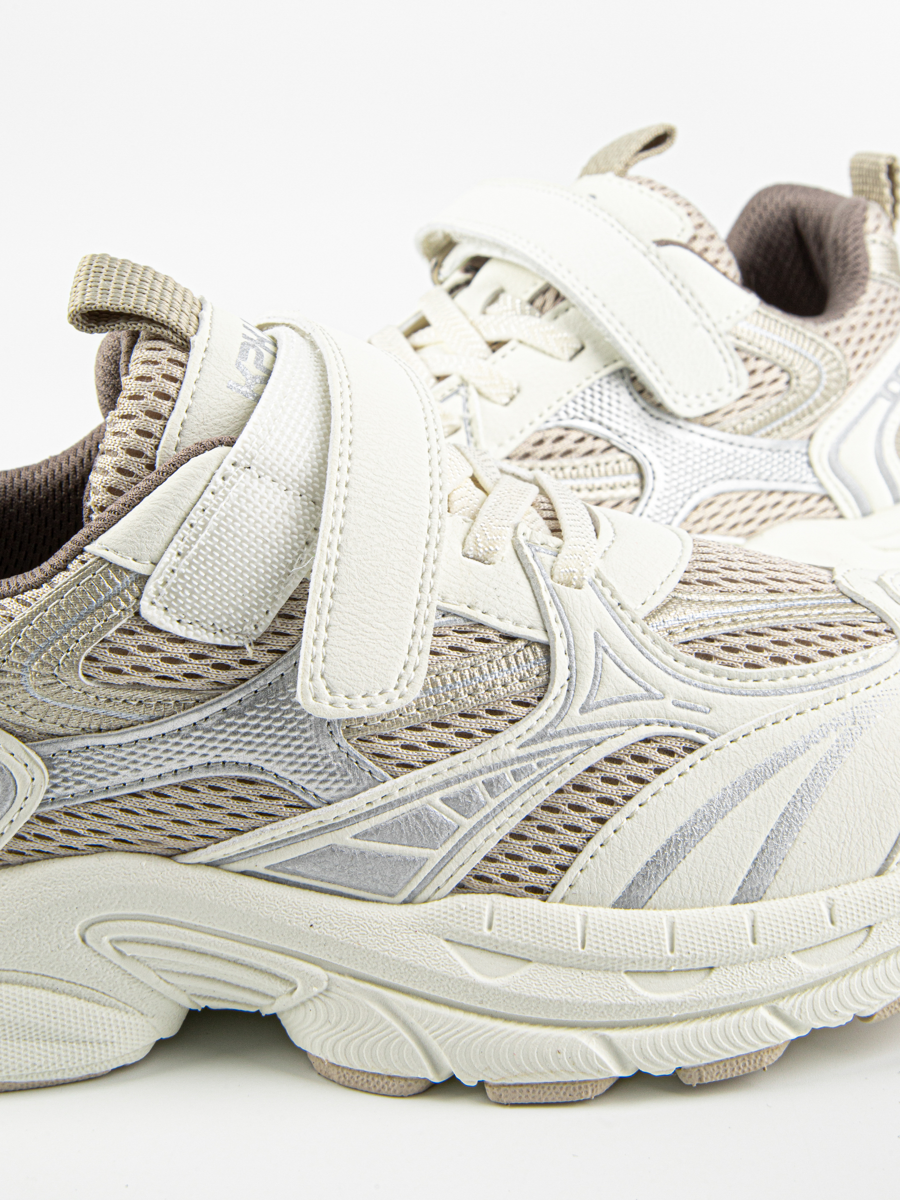 Кроссовки артикул:731236-2-9