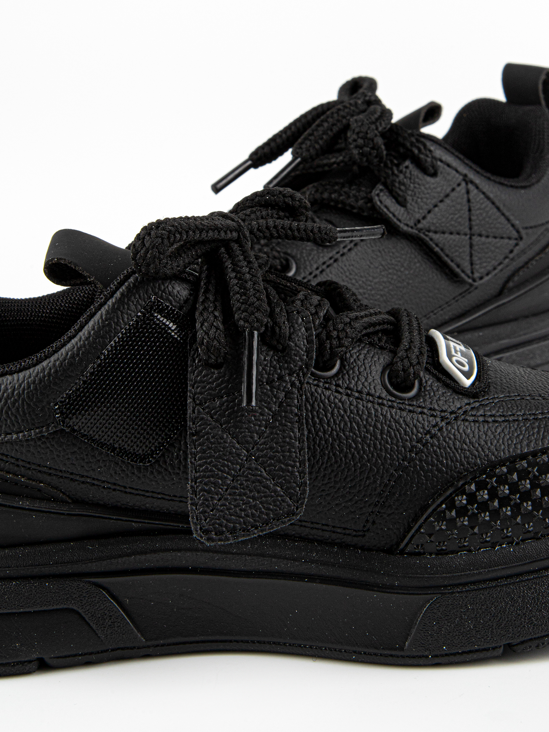 Кроссовки артикул:731303-1-9