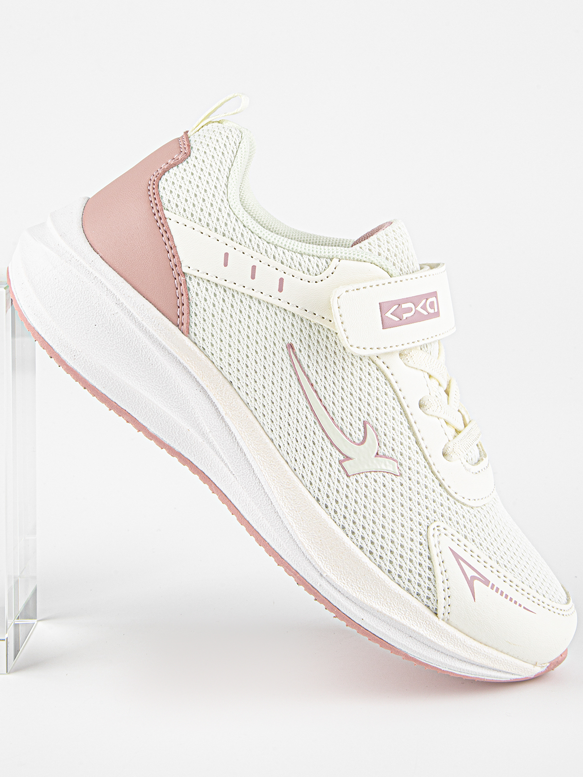 Кроссовки артикул:731226-3-7