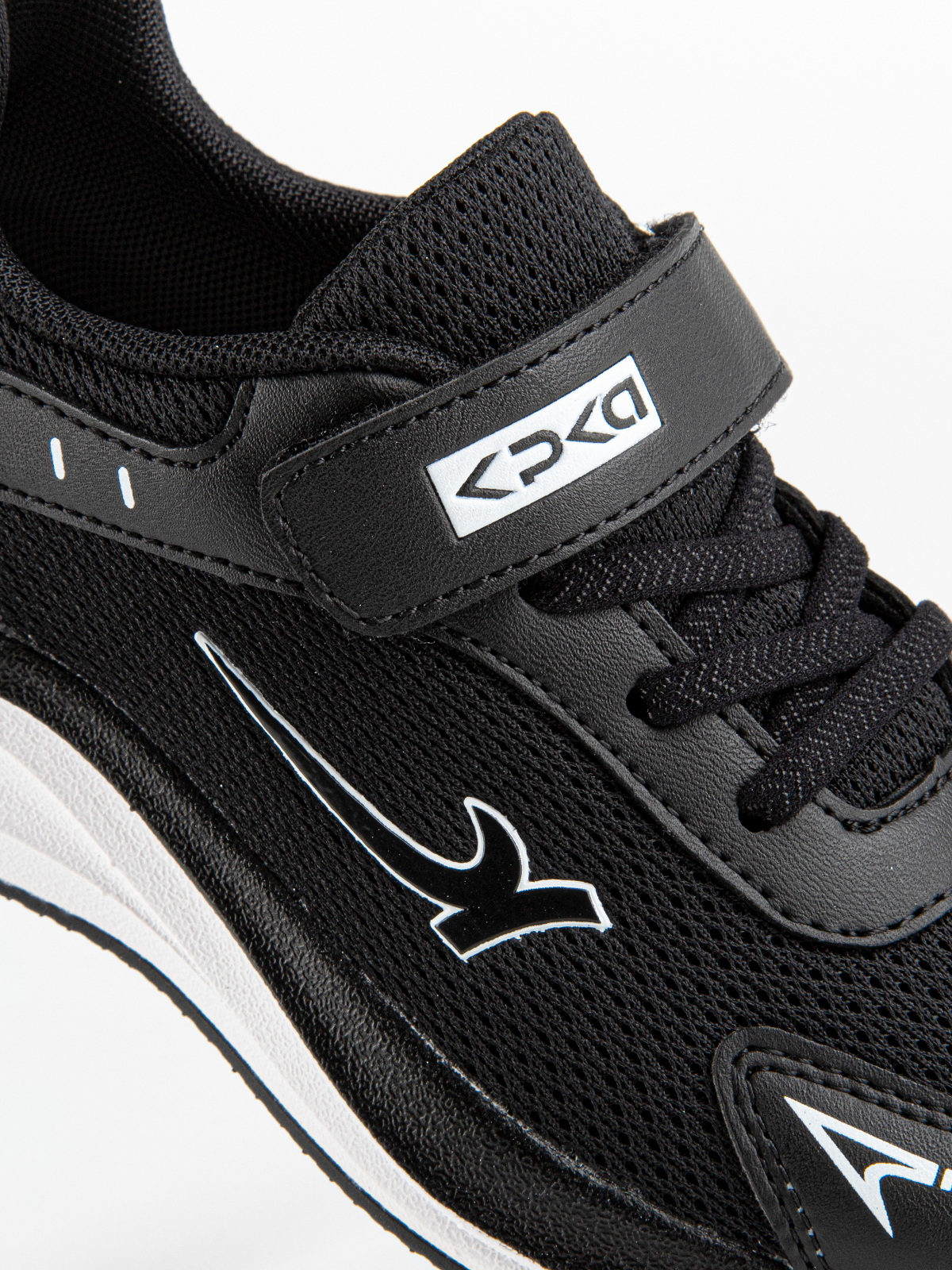 Кроссовки артикул:731226-1-3