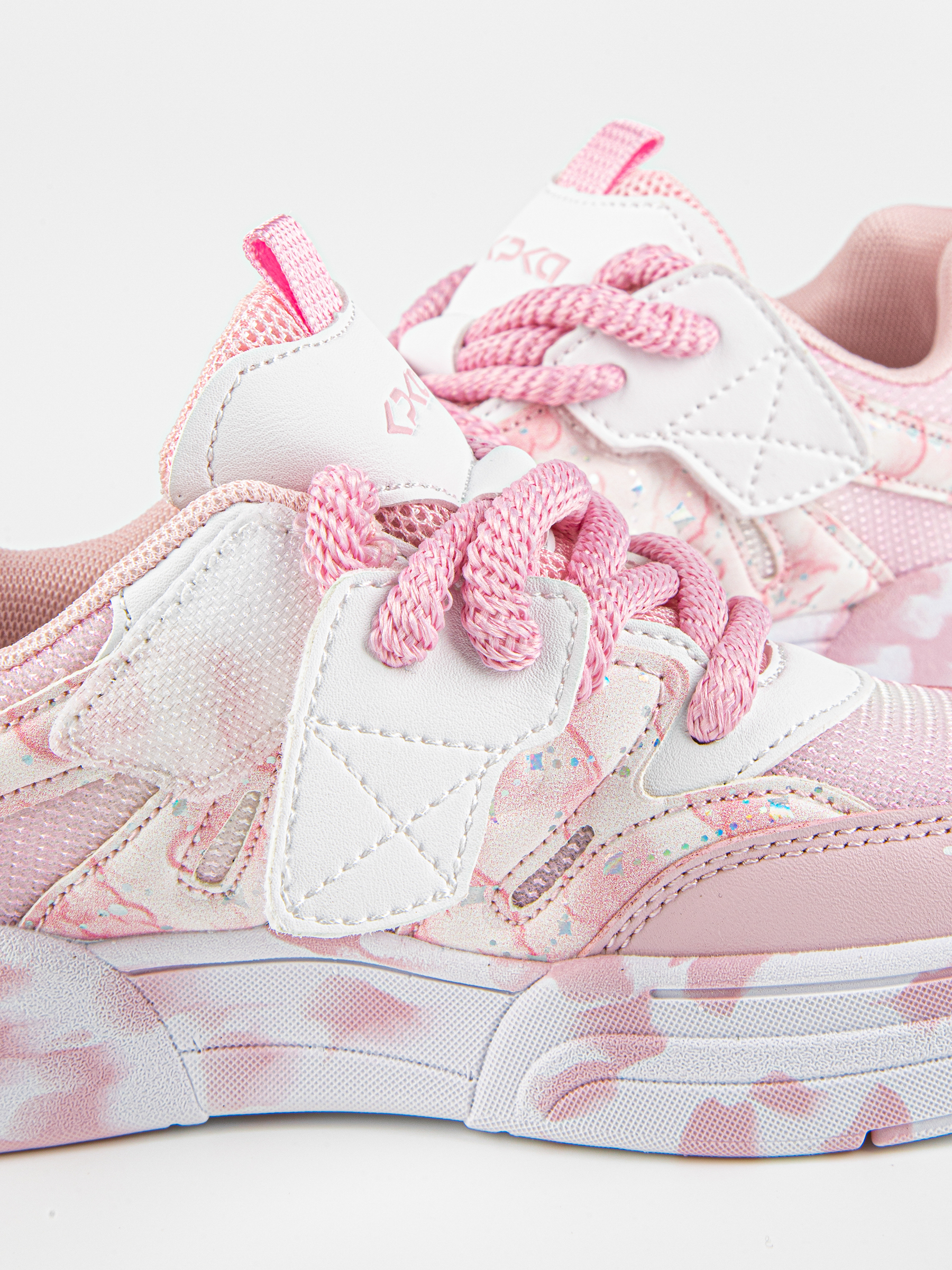 Кроссовки артикул:731257-2-9