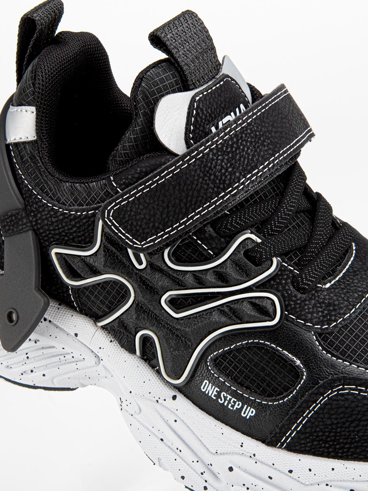 Кроссовки артикул:731207-1-3