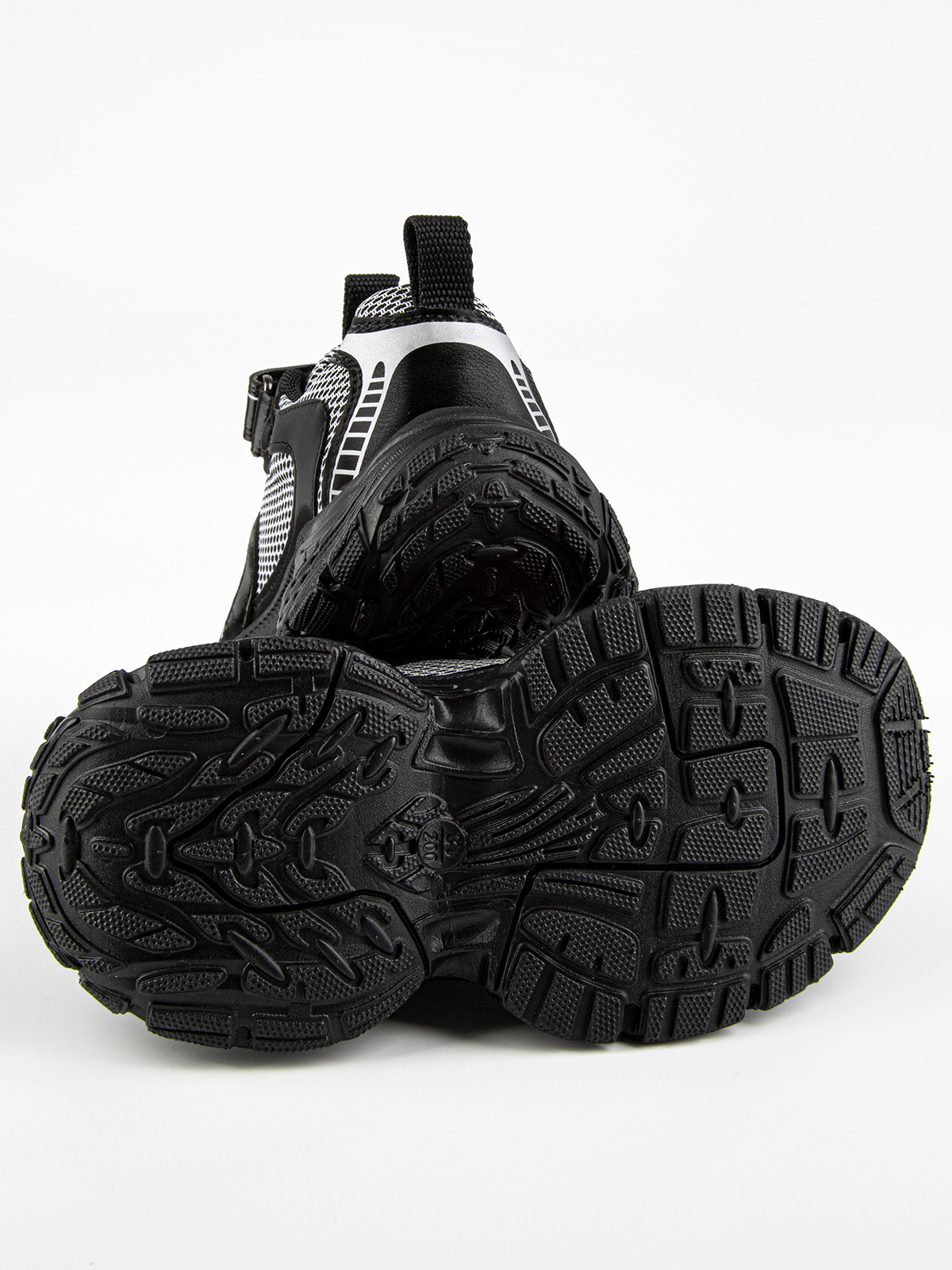 Кроссовки артикул:731124-20-5