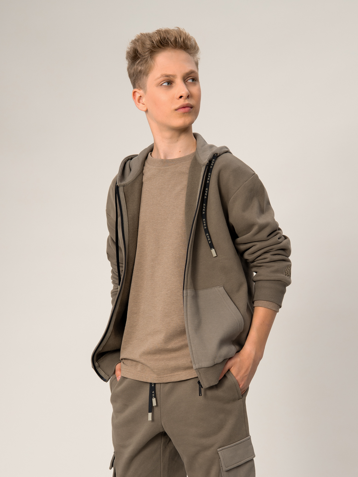 Толстовка артикул:OJBCJ08-Y3-1