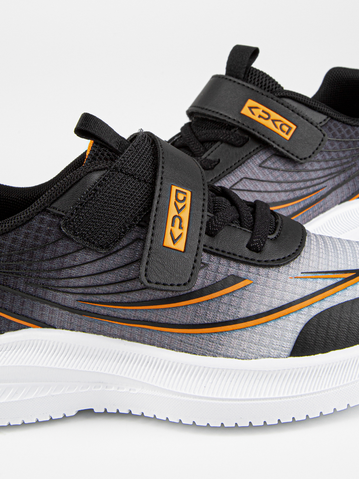 Кроссовки артикул:731228-1-10