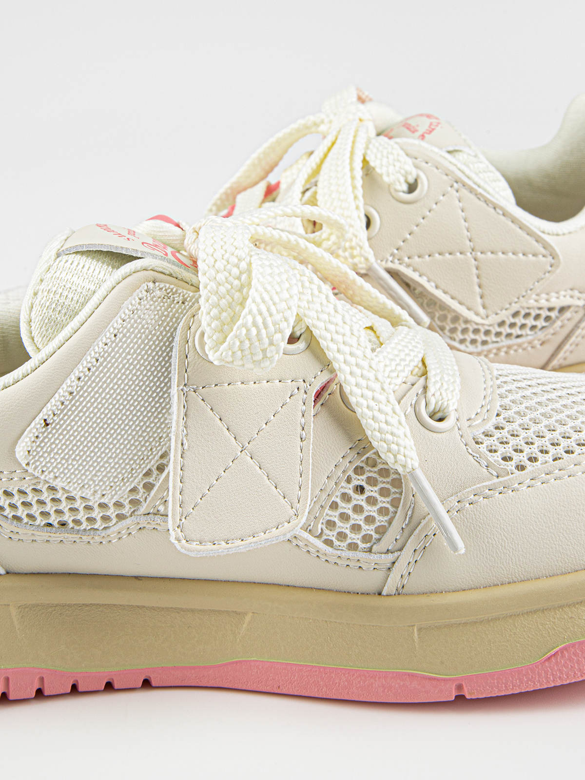 Кроссовки артикул:731170-10-9