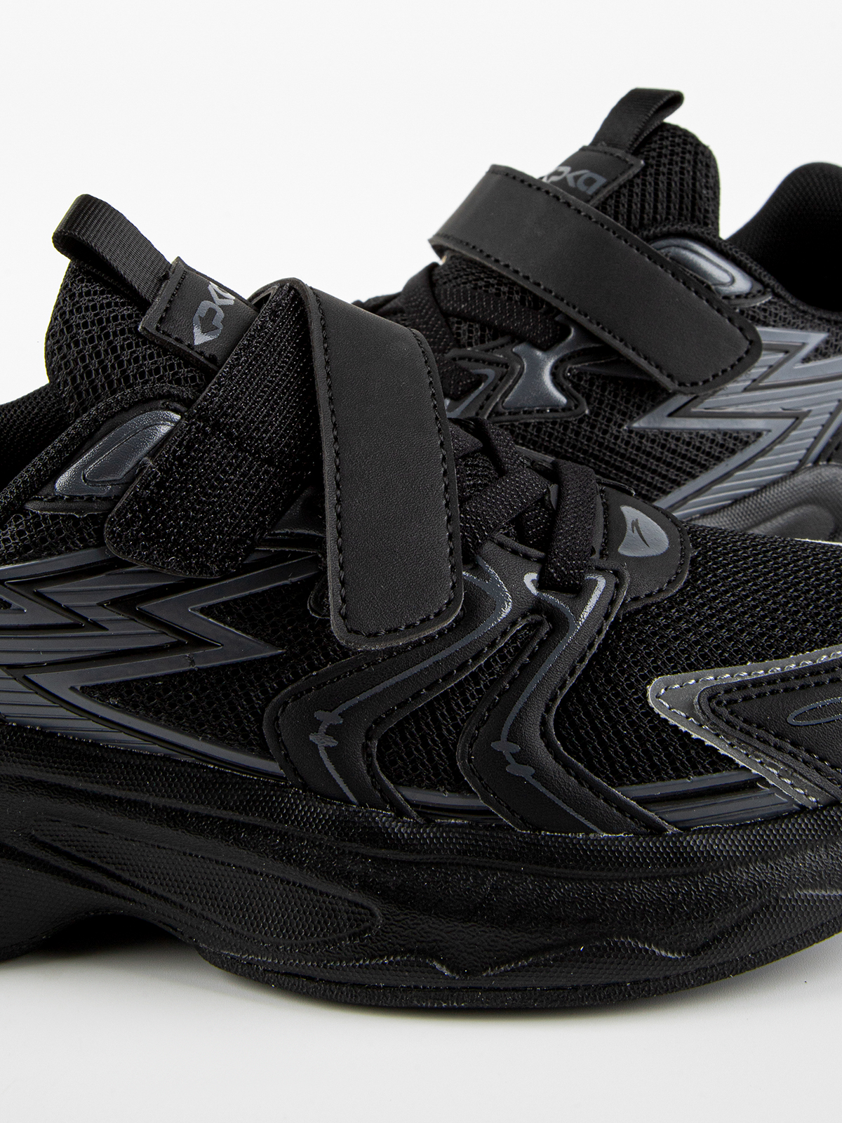 Кроссовки артикул:731202-1-10