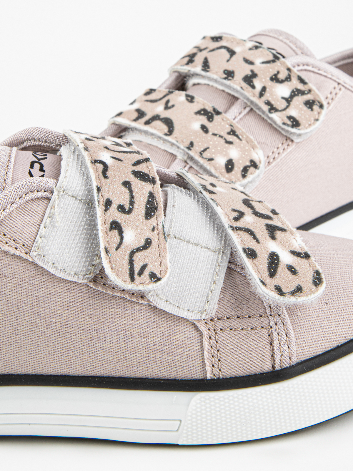 Кеды артикул:731189-10-10