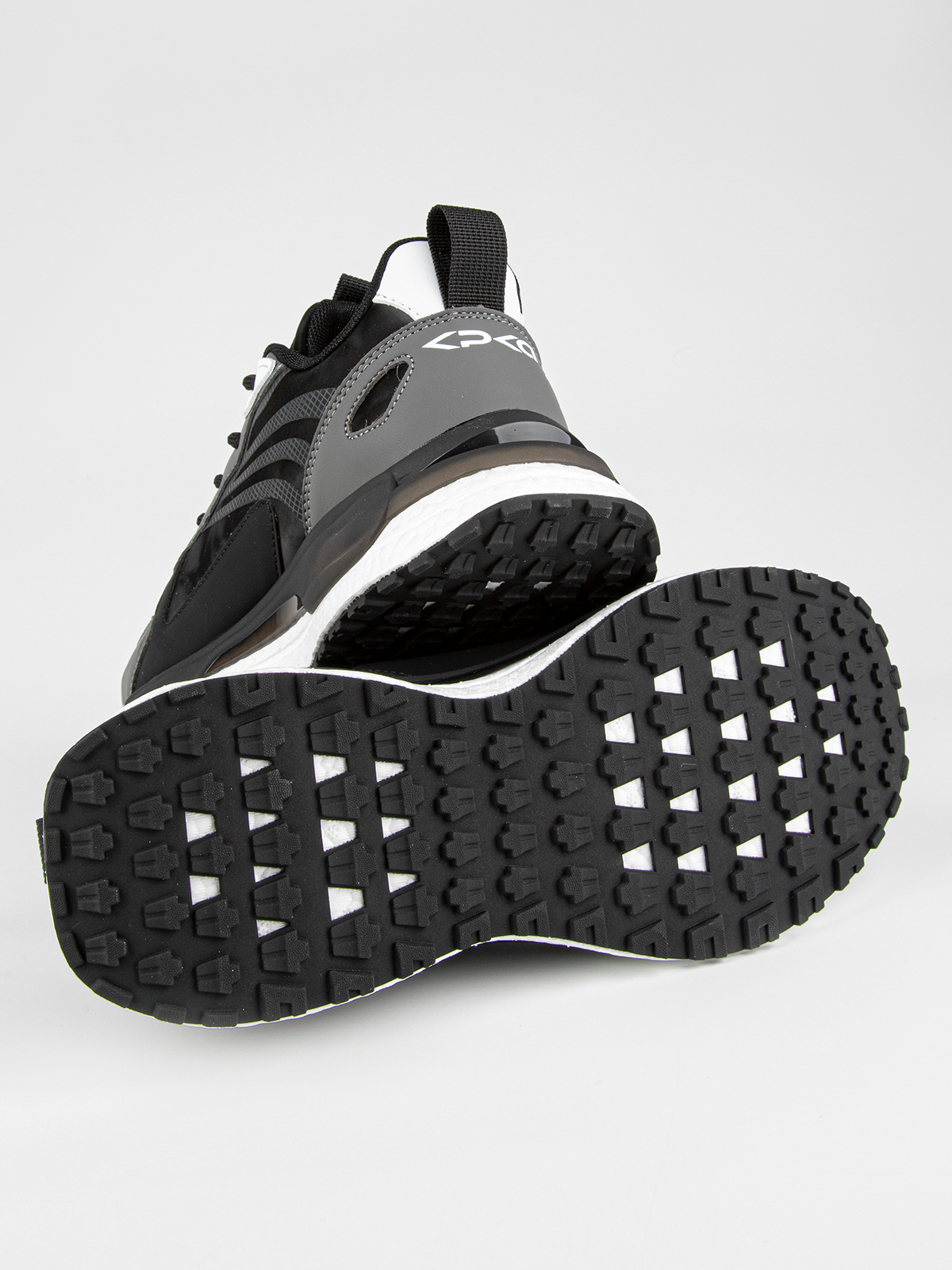 Кроссовки артикул:74831-10-5